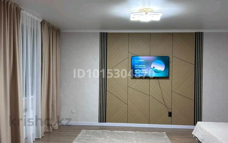 1-бөлмелі пәтер · 43 м² · 3/5 қабат, Абая 53 В, бағасы: 14 000 ₸ в  — фото 2