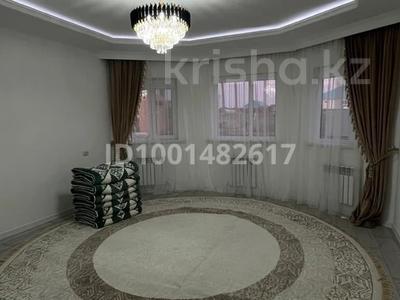 Отдельный дом · 5 комнат · 180 м² · 11.8 сот., Республика 323 за 40 млн 〒 в Хромтау