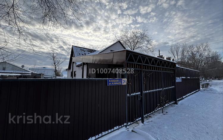 Отдельный дом · 6 комнат · 200 м² · 12 сот., Ж.Жабаева 26 за 45 млн ₸ в Есиль — фото 2