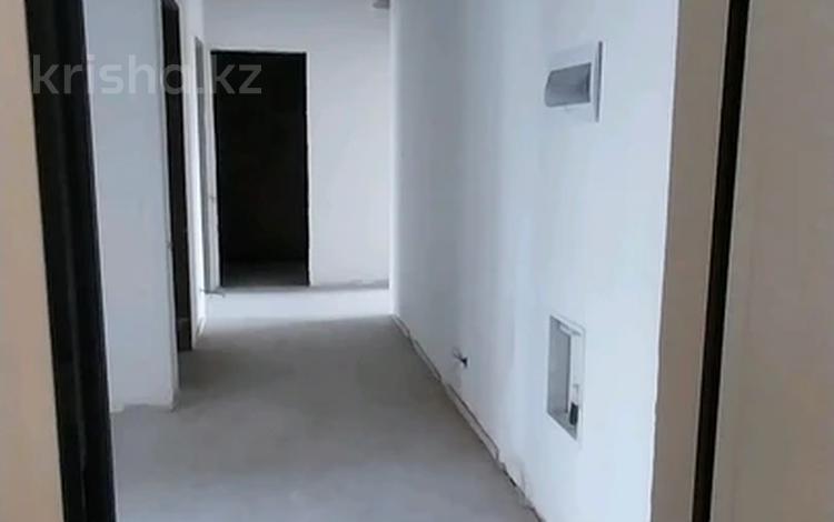 3-бөлмелі пәтер · 90 м² · 9/9 қабат, Е 915 12 — Улы Дала, бағасы: 52 млн ₸ в Астане, Есильский р-н — фото 29