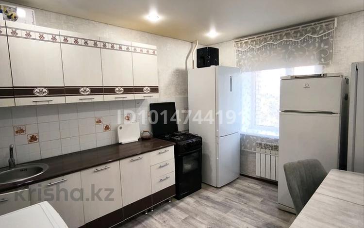 1-бөлмелі пәтер · 33 м² · 6/9 қабат, мкр Омега, Есенжанова 1/1, бағасы: 7.5 млн ₸ в Уральске — фото 2