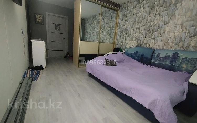 2-комнатная квартира · 44.4 м² · 1/5 этаж, Производственная — Рынок караван за 13 млн ₸ в Уральске — фото 2