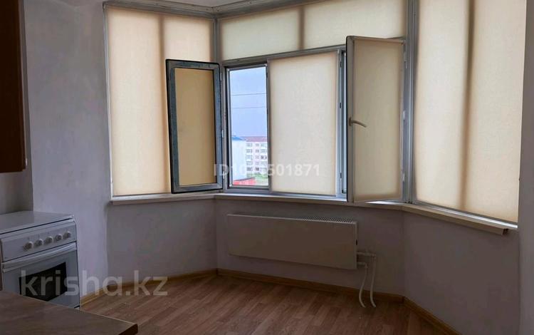 2-бөлмелі пәтер · 56 м² · 5/9 қабат, мкр Астана — район Аулие Ата, бағасы: 17.7 млн ₸ в Таразе — фото 2