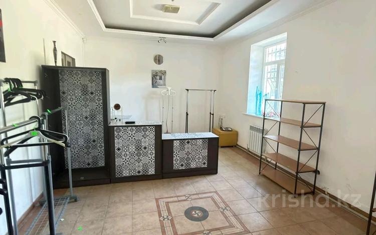 Кеңселер, білім орталықтары, студиялар · 34 м², бағасы: 350 000 ₸ в Алматы, Алмалинский р-н — фото 16