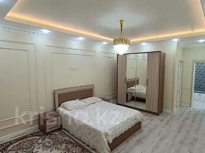 2-бөлмелі пәтер, 95 м², 7/16 қабат ай сайын, 17-й мкр 23, бағасы: 300 000 〒 в Актау, 17-й мкр