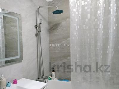 3-бөлмелі пәтер · 70 м² · 1/5 қабат, мкр Аксай-3Б 29, бағасы: 55 млн ₸ в Алматы, Ауэзовский р-н