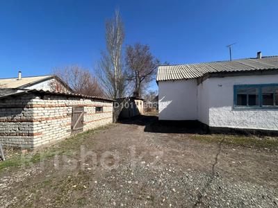 Отдельный дом · 3 комнаты · 58 м² · 10 сот., Сыпатай батыра 17 — Богенбай Кабанбай за 7 млн ₸ в Ушарале