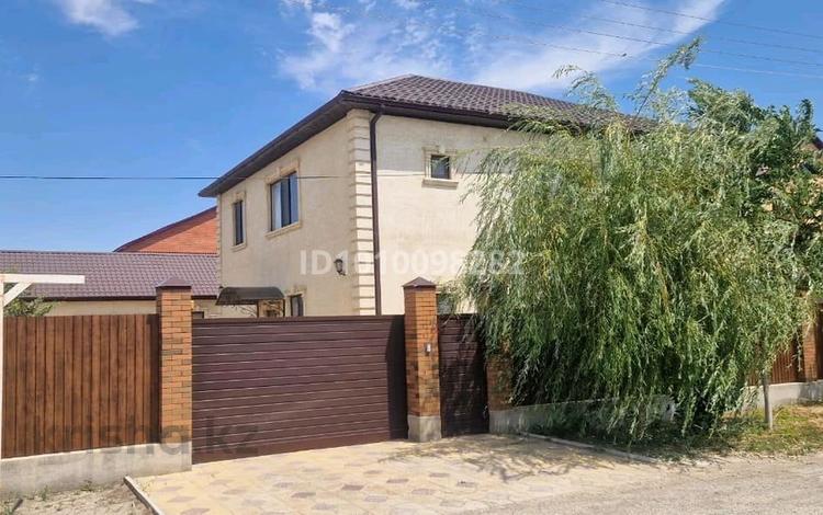 Отдельный дом · 8 комнат · 260 м² · 10 сот., мкр Атырау, Проезд Зеренді 1 за 500 000 ₸ — фото 2