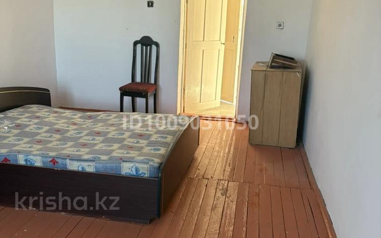2-бөлмелі пәтер · 56.8 м² · 2/2 қабат, Ленгір қаласы Шахта тогус жастар көшесі — Көпірден өткенсон, бағасы: 10 млн ₸ в Туркестане — фото 2
