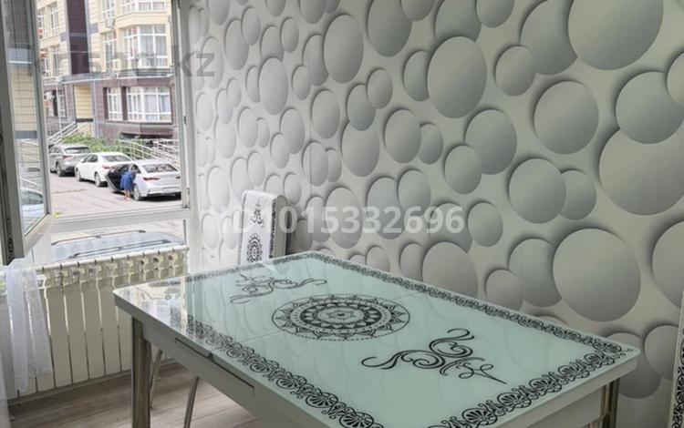 2-комнатная квартира · 65 м² · 1/5 этаж, мкр Думан-2 за 330 000 ₸ в Алматы, Медеуский р-н — фото 2