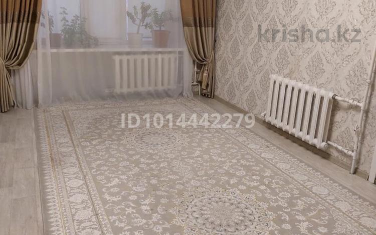 4-бөлмелі пәтер · 80 м² · 3/9 қабат, Сандрагайло 57 — Возле супермаркета меркурий, бағасы: 26 млн ₸ в Рудном — фото 2