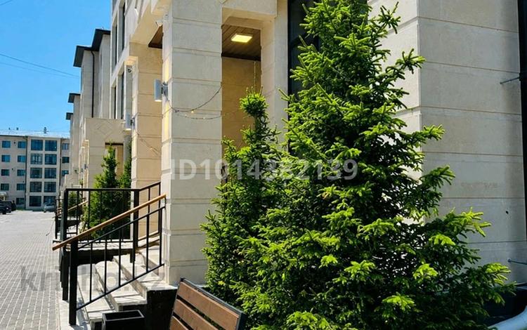 2-комнатная квартира · 65 м² · 3/5 этаж, Муканова 51 за 32.9 млн ₸ в Караганде, Казыбек би р-н — фото 2