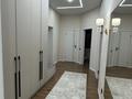 3-комнатная квартира · 105.9 м² · 6/10 этаж, мкр. Алтын орда, молдагуловой за 53.5 млн ₸ в Актобе — фото 11