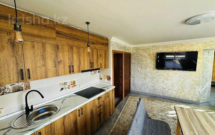 Часть дома · 4 комнаты · 100 м², мкр Карагайлы — Ерубаева за 400 000 ₸ в Алматы, Наурызбайский р-н — фото 4