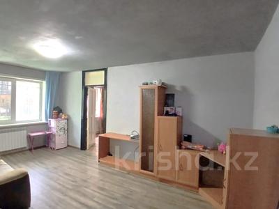 3-комнатная квартира · 57.5 м² · 1/5 этаж, мкр Новый Город, Абдирова 30/1 за 18 млн ₸ в Караганде, Казыбек би р-н