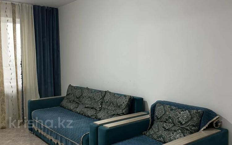 2-комнатная квартира · 70 м² · 4/9 этаж, Карагайлы 74/13 за 15 000 ₸ в Семее — фото 2