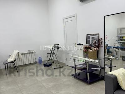 Свободное назначение, кабинеты и рабочие места · 48.6 м² за 370 000 ₸ в Астане, Нура р-н