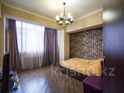 1-комнатная квартира, 43 м², 1/9 этаж, мкр Мамыр-7 за 29 млн 〒 в Алматы, Ауэзовский р-н