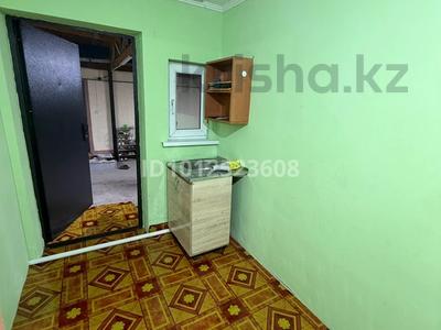 2-бөлмелі пәтер · 40 м², Түймебай 5 — 3 линия, бағасы: 60 000 ₸ в Туймебая