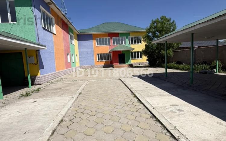 Офисы, образование, кабинеты и рабочие места · 650 м² за 2 млн ₸ в  — фото 2
