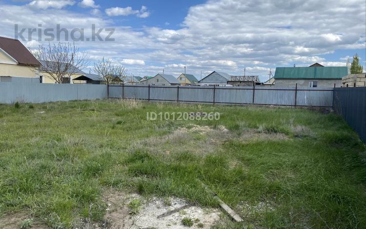 Жер телімі · 4 сотық, 13мкр 48/1, бағасы: 5 млн ₸ в Аксае — фото 2
