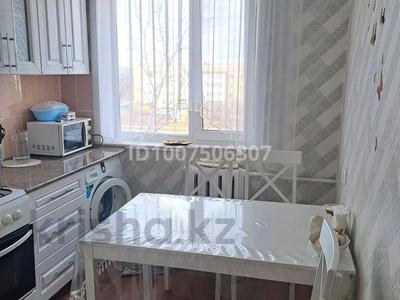 2-комнатная квартира · 43.1 м² · 5/5 этаж, 3мкр 20 — Центр,народный банк,автовокзал,керуен за 8.5 млн 〒 в Лисаковске