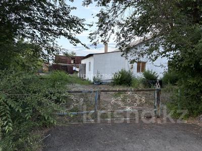 Часть дома · 4 комнаты · 94 м² · 9.5 сот., Школьный квартал 8 — Большая школа, гос.садик за 18 млн ₸ в Кабанбае Батыра