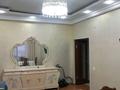 2-комнатная квартира · 80 м² · 3/9 этаж, мкр Центральный, Валиханова 13-21 за 300 000 ₸ в Атырау — фото 5