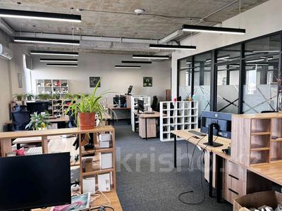 Офисы, образование, конференц-залы, кабинеты и рабочие места, студии · 250 м² за 4 млн 〒 в Алматы, Ауэзовский р-н