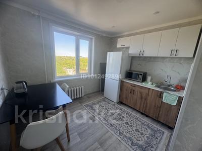 1-бөлмелі пәтер · 33 м² · 6/9 қабат, Набережная 39, бағасы: 12 000 ₸ в Аксу