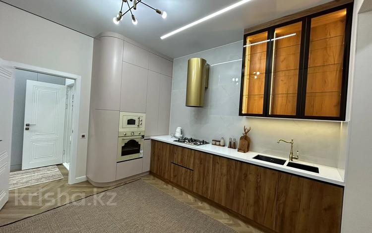 2-комнатная квартира · 65 м² · 4/7 этаж, 20-й мкр 5 за 230 000 ₸ в Актау — фото 2