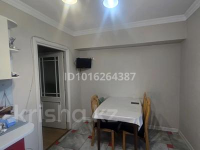 3-бөлмелі пәтер · 90 м² · 2/5 қабат, Кабанбай батыра 109 — Амангельды, бағасы: 75.5 млн ₸ в Алматы, Алмалинский р-н