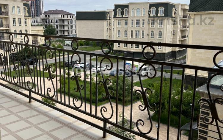 3-комнатная квартира · 156 м² · 3/4 этаж, мкр Ак Шагала, 2 84 за 400 000 ₸ в Атырау — фото 2