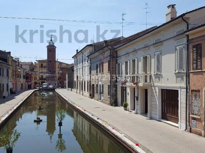 Отдельный дом · 12 комнат · 500 м² · 15 сот., Via Cavour 17 за 975 млн ₸