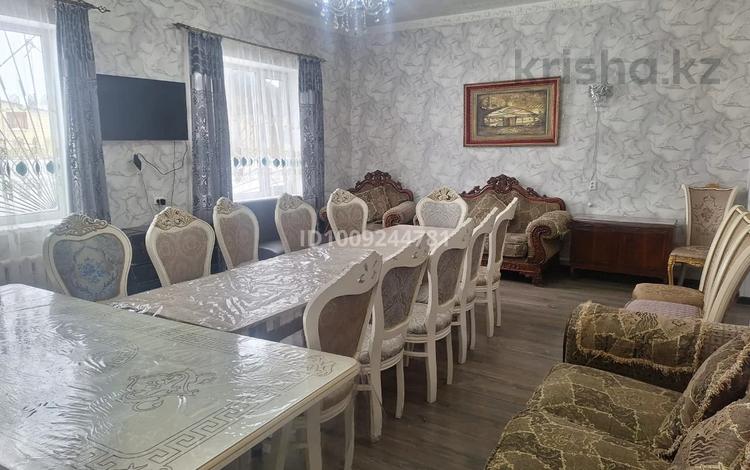 Отдельный дом · 6 комнат · 220 м² · 2 сот., мкр Новый Город, Поспелова 5 за 700 000 ₸ в Караганде, Казыбек би р-н — фото 2