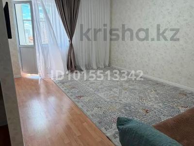 2-бөлмелі пәтер · 74 м² · 11/13 қабат, Е430 2, 2/2, 2а, 4, бағасы: 300 000 ₸ в Астане, Нура р-н