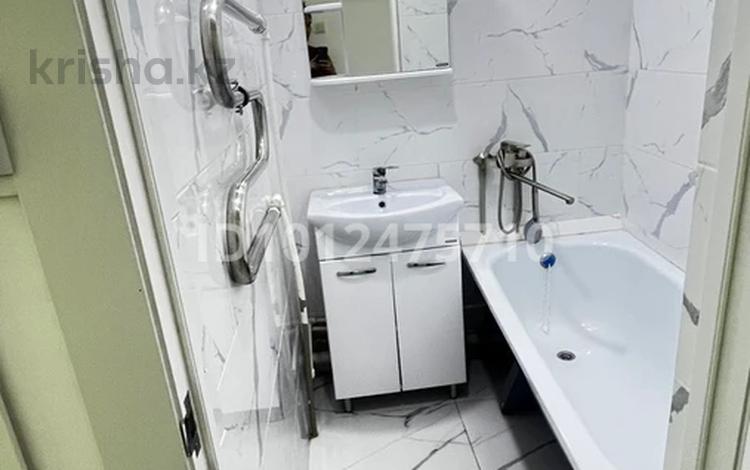 2-бөлмелі пәтер · 75 м² · 5/5 қабат, Привокзальный, бағасы: 130 000 ₸ в Атырау, мкр Привокзальный-5 — фото 2