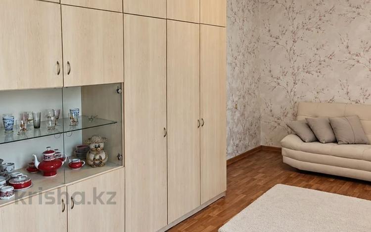 3-комнатная квартира · 58 м² · 5/5 этаж, Кунаева 19 за 370 000 ₸ в Алматы, Медеуский р-н — фото 2