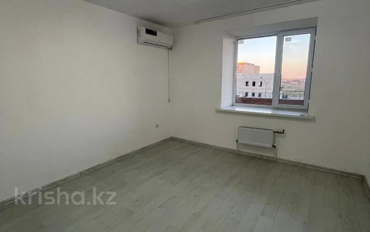 1-комнатная квартира · 40 м² · 3/9 этаж, мкр Береке 22 за 9.5 млн ₸ в Атырау — фото 7