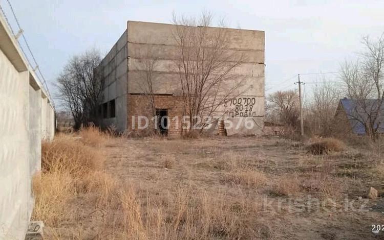 Промбаза · 35 соток, Железнодорожная 1а — Сейфуллина за 180 млн ₸ в Конаеве — фото 2