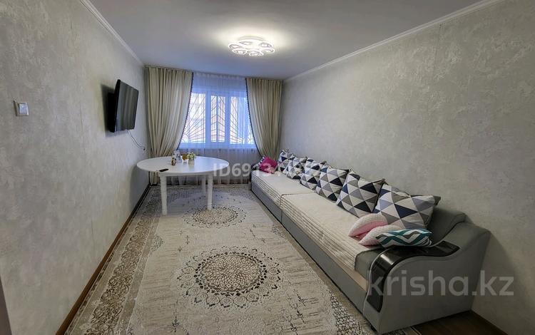 2-комнатная квартира, 43.3 м², 1/5 этаж, Есенберлина 11 за 15 млн 〒 в Жезказгане — фото 2