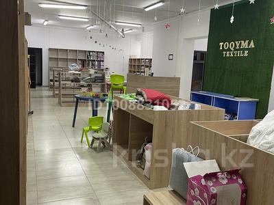 Свободное назначение, офисы, магазины и бутики, склады, медцентры и аптеки, образование, развлечения, конференц-залы, кабинеты и рабочие места, студии · 225 м² за 700 000 〒 в Актау, 32В мкр