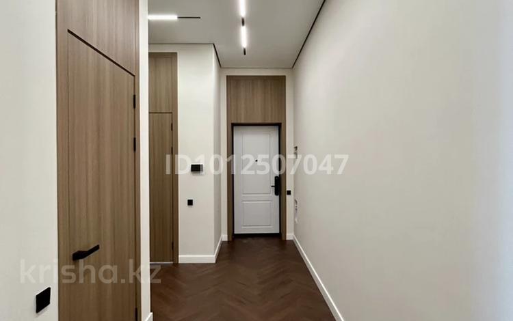 3-комнатная квартира · 88.6 м² · 9/9 этаж, Туран 57/5 за 78.5 млн ₸ в Астане, Нура р-н — фото 2