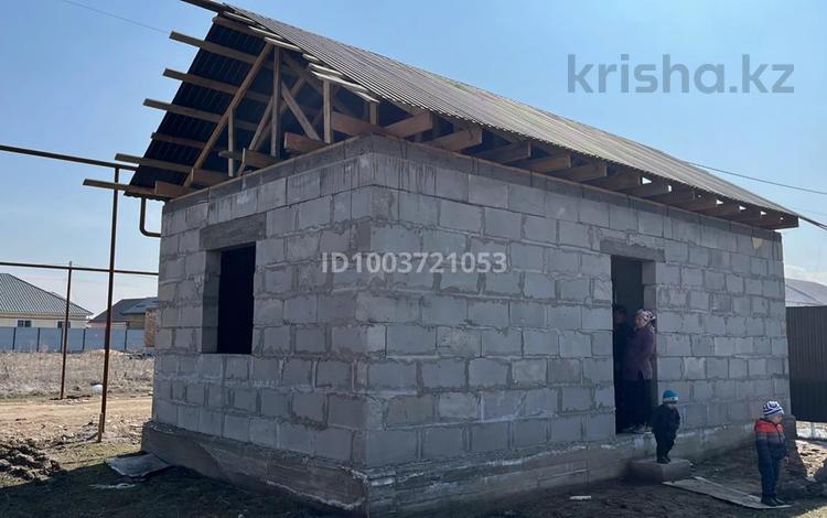 Отдельный дом · 2 комнаты · 100 м² · 5 сот., 2 линия 81 — ул Байсетова за 15 млн 〒 в Аскара Токпанова (Казцик) — фото 2