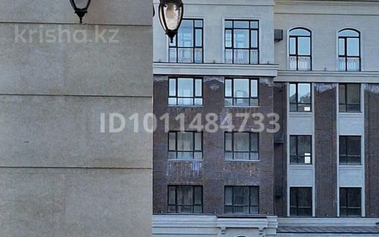 4-бөлмелі пәтер · 103 м² · 4/5 қабат, Крылова 15, бағасы: 56.5 млн ₸ в Караганде, Казыбек би р-н — фото 7