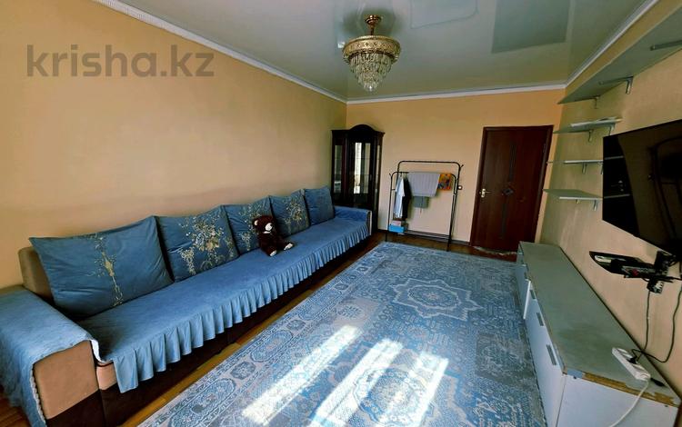 1-комнатная квартира · 45 м² · 7/10 этаж, Чуланова 127 за 200 000 ₸ в Алматы, Алатауский р-н — фото 2