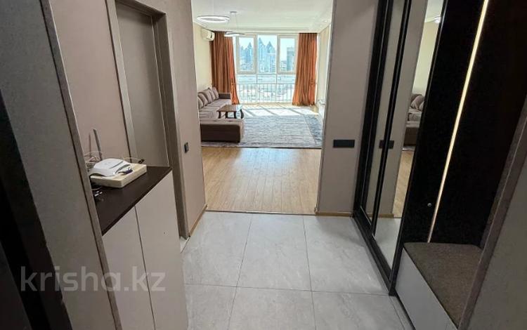 3-бөлмелі пәтер · 165 м² · 12/20 қабат, Достык, бағасы: 135 млн ₸ в Алматы, Медеуский р-н — фото 2
