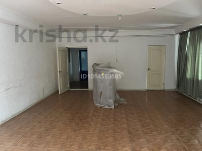 Офисы, склады, развлечения · 320 м² за 900 000 ₸ в Шымкенте, Аль-Фарабийский р-н
