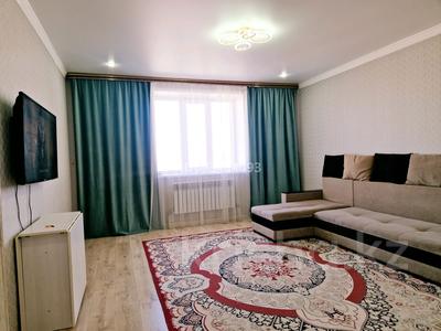 2-бөлмелі пәтер, 70 м², 4/9 қабат, Жумабаева 60/4 — Айнакөл,Жұмабаев қиылысы, бағасы: 30 млн 〒 в Астане, Алматы р-н