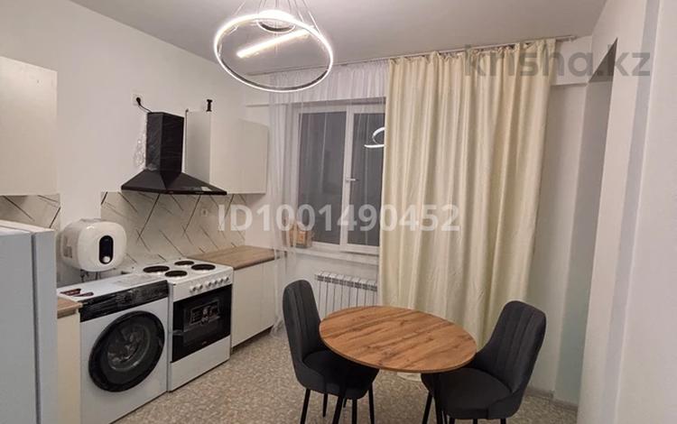 2-комнатная квартира · 52 м² · 5/5 этаж, Набережная за 150 000 ₸ в Есик — фото 2